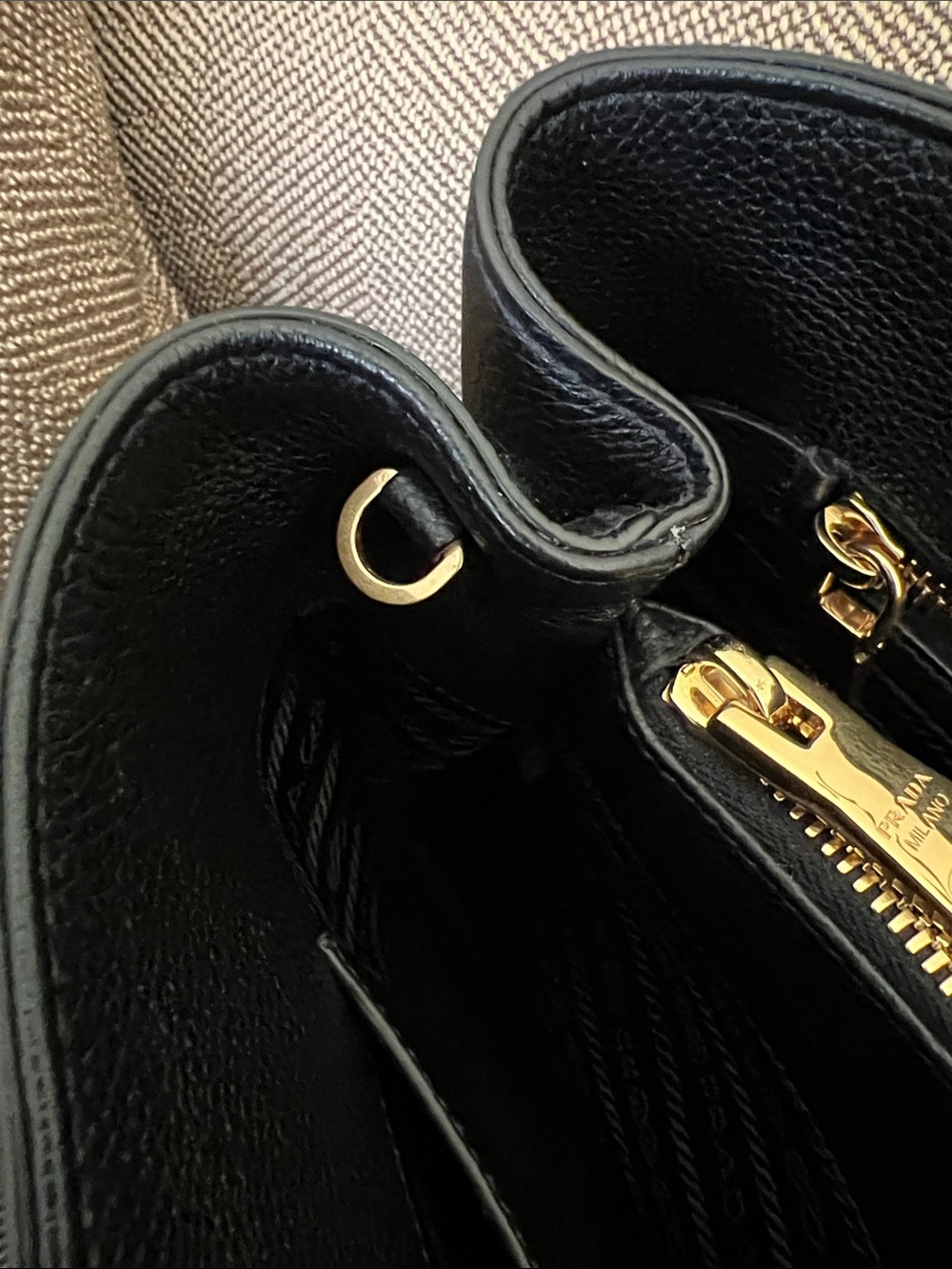 Elegant Like New Prada Black Leather Top-Handle Purse - Picture 12 of 13